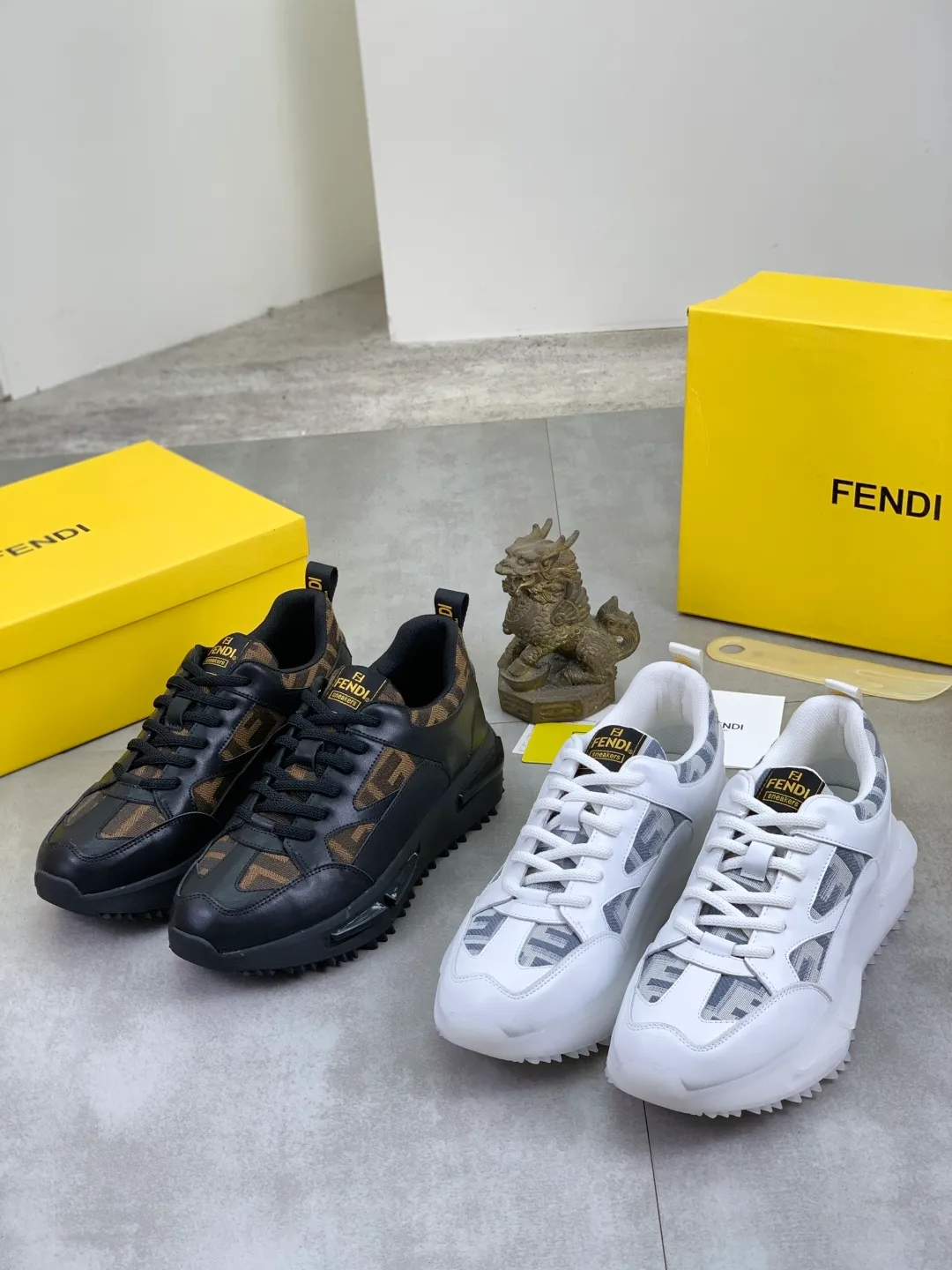 ​Men's shoes 💰P460 💰[New style] little monster 🆘 New FENDI (Fendi) new style 🕶️🕶️Simple routing effect, showing an elegant and cool driving shoe 🎬Using imported calfskin + first-layer pigskin lining🐂Excellent material🎬Detailed workmanship 🤗Comfortable foot feel➰➰. ​Pair it with any outfit to show your taste and temperament, low-key luxury ♻️Design ​simple and elegant ​noble and fashionable 🍃​Very loved and favored by trendy men 💓❤️size: 38-44 2️⃣colors available